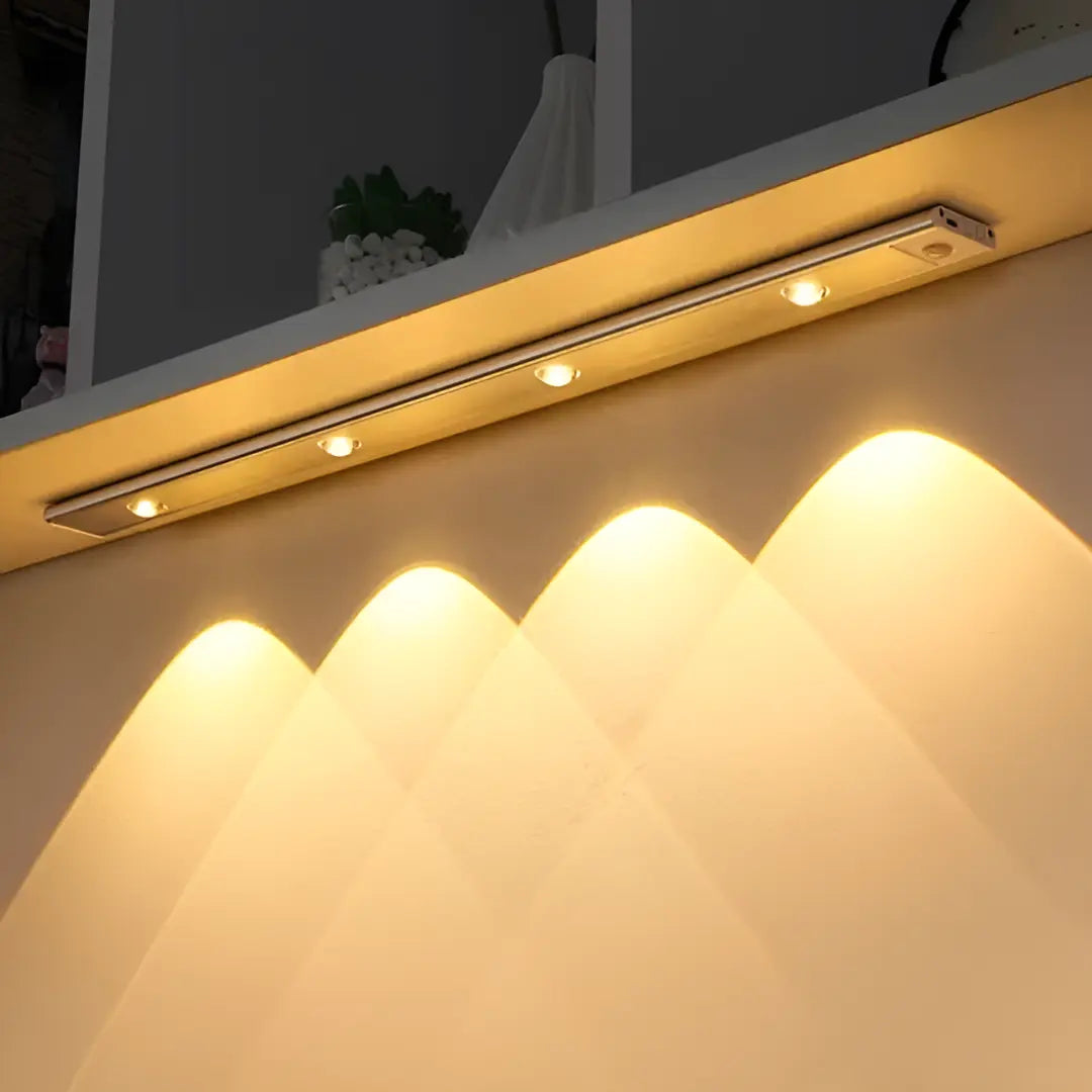 Luminária LED Ultra Fina com Sensor de Movimento