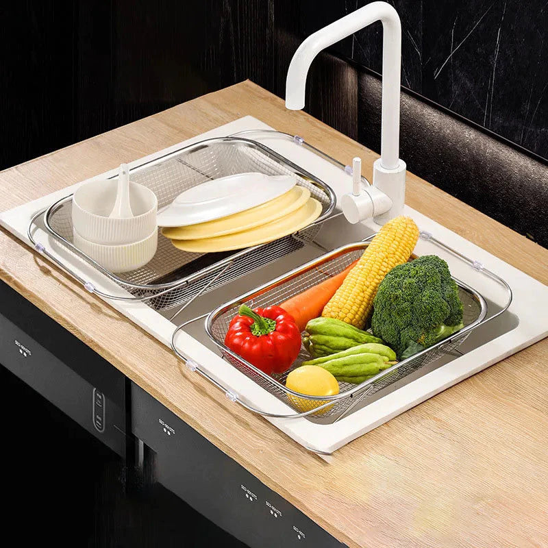 Detalhe das alças com revestimento antiderrapante que protege a borda da pia contra riscos e garante estabilidade.