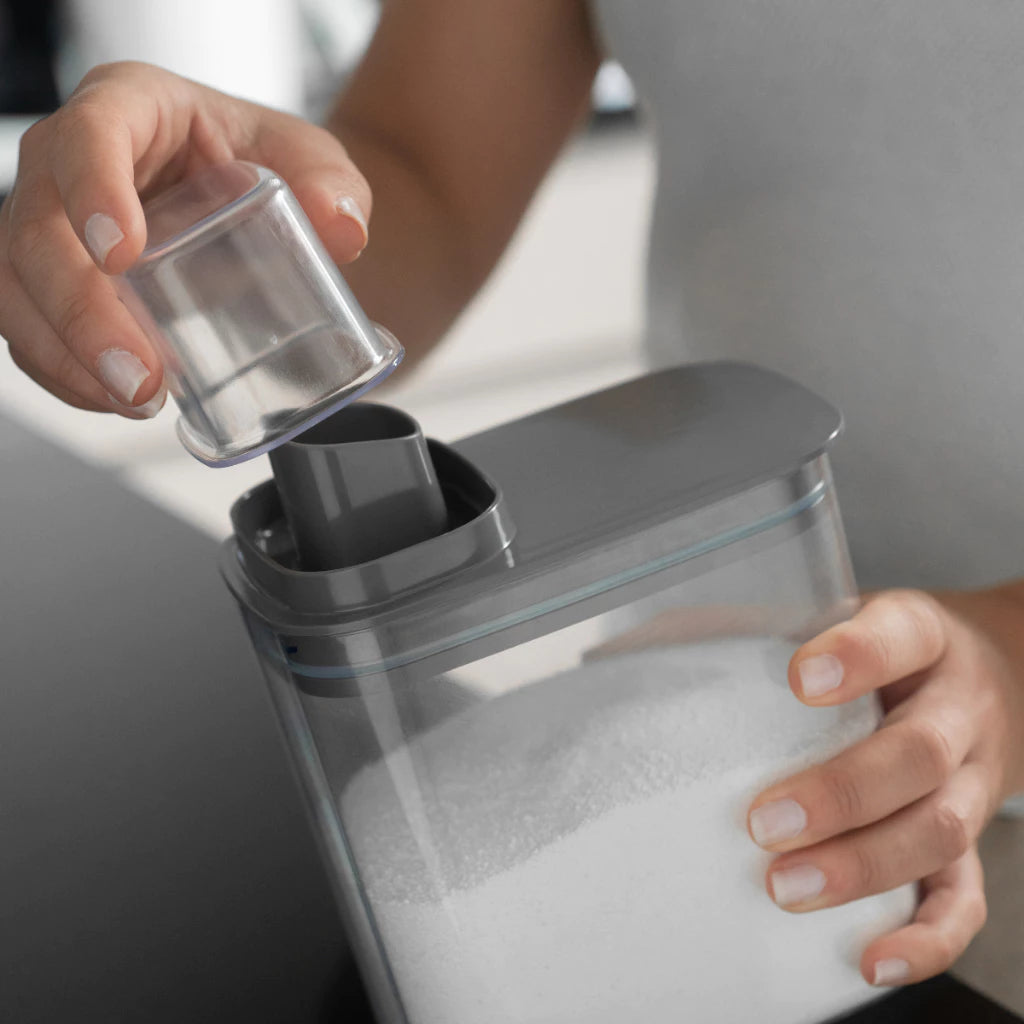 Kit 2 Dispenser Flow 1,5L e 2,3L Hermético Copo Medidor