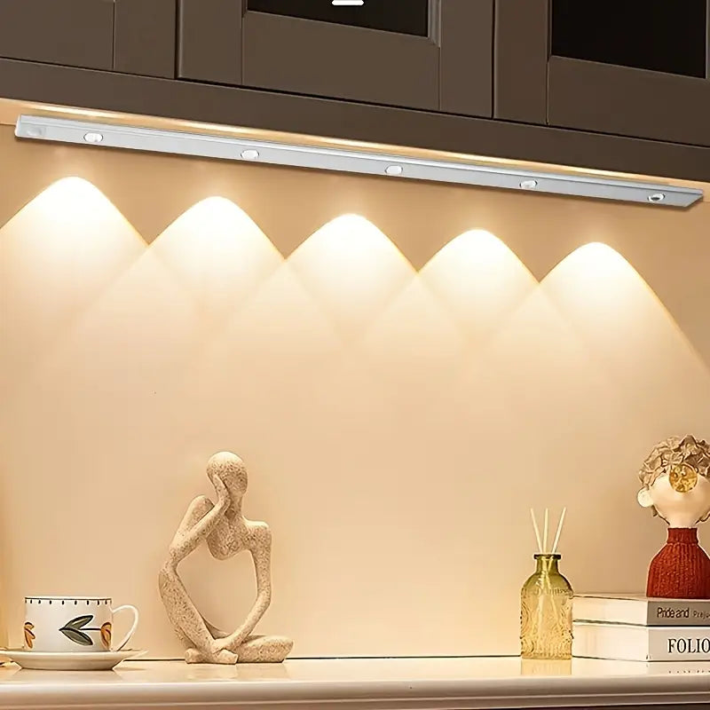 Luminária LED Ultra Fina com Sensor de Movimento