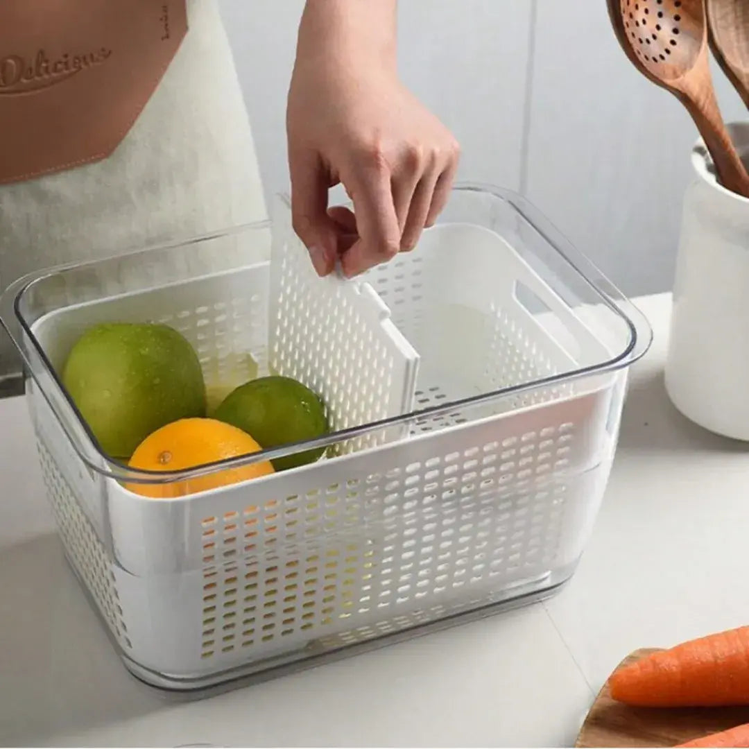 Caixas organizadoras de geladeira em kit de 2, destacando a praticidade e a eficiência na organização dos alimentos.